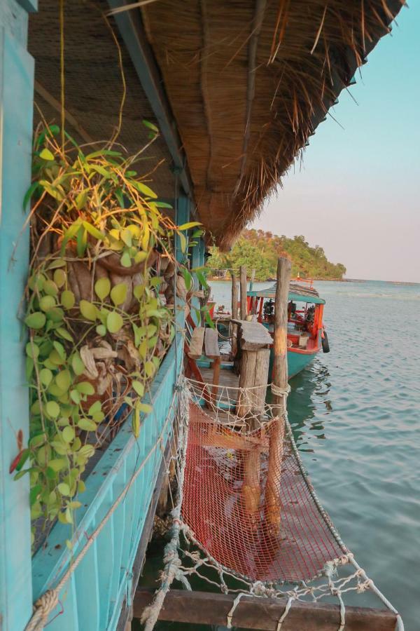 Firefly Guesthouse Prek Svay Village Exterior photo